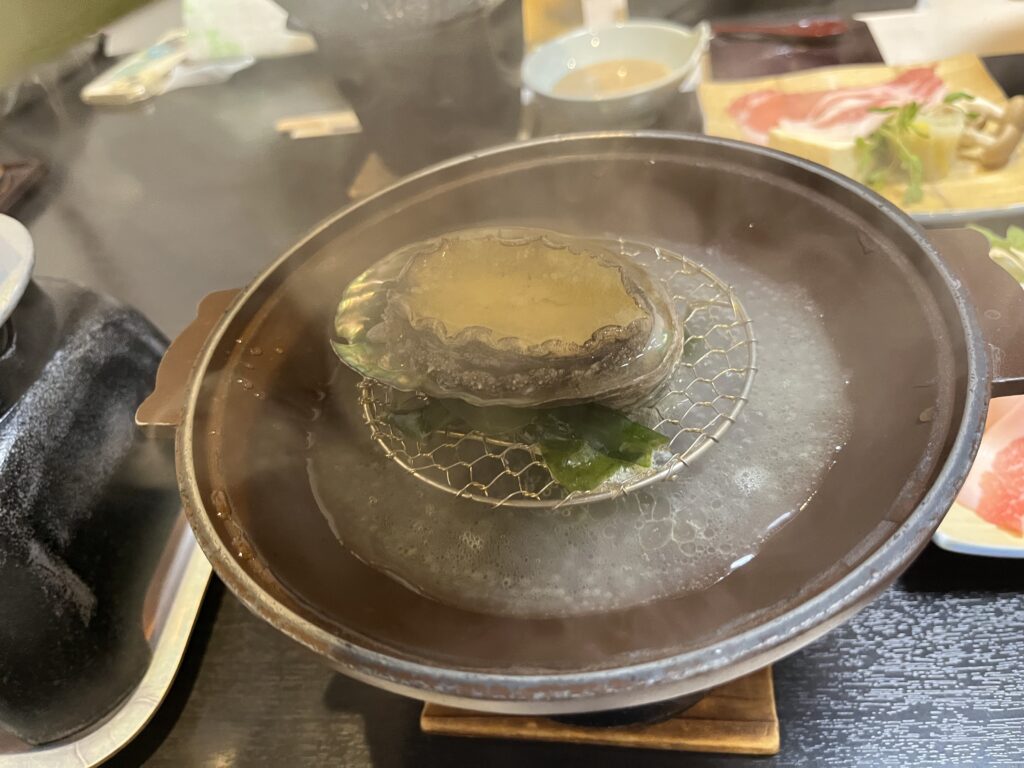 鮑の陶板焼き