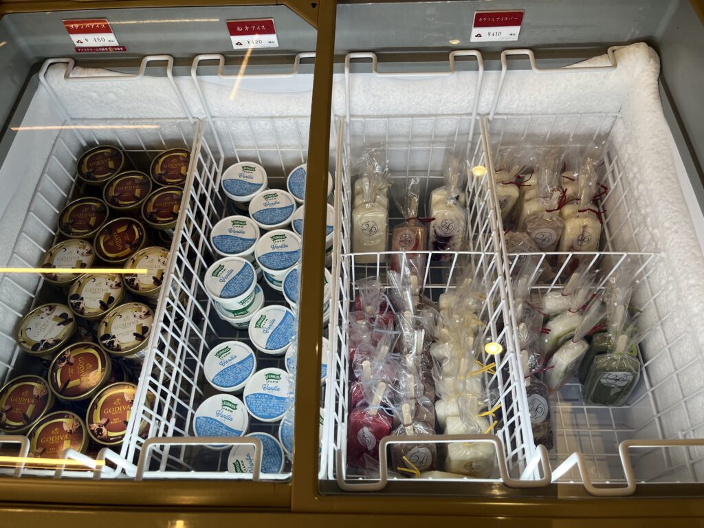 萩観光ホテルの特典で選べるアイス（GODIVA・船方アイス・236アイスバー））