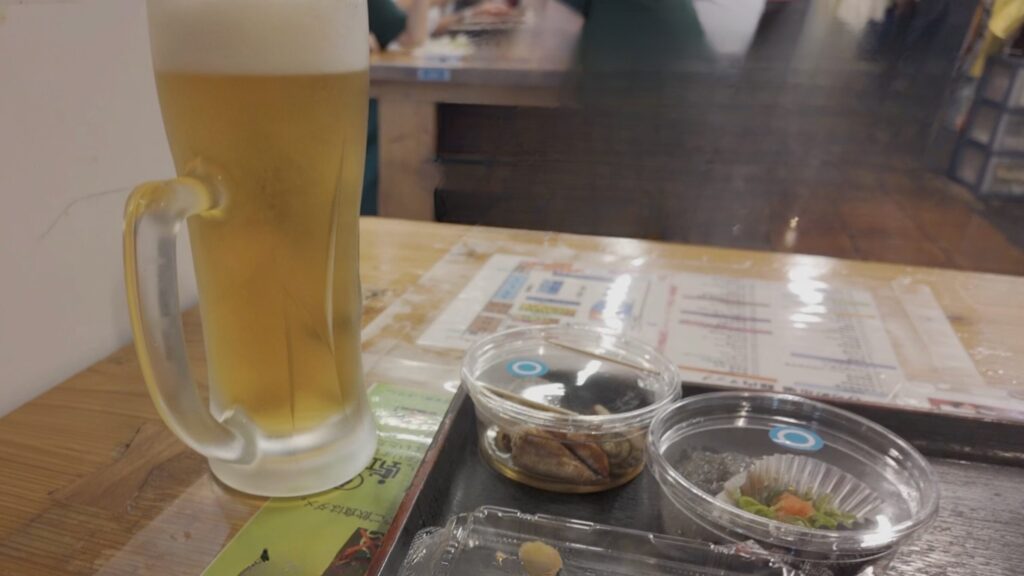 ひろめ市場 オリンピックサイズビール やいろ亭