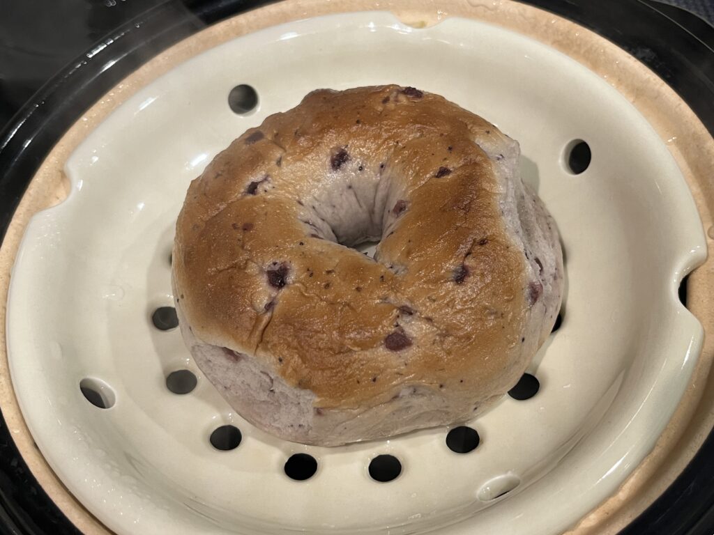 蒸篭とかまどさんで蒸したベーグルの比較