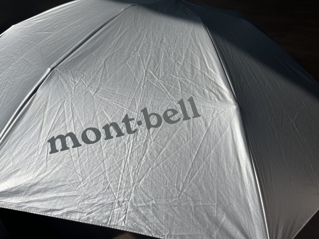 モンベル サンブロックアンブレラ55 日傘 使用中