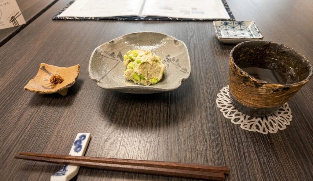 そば打ち楽土 粗挽き蕎麦がき 小松菜 味噌