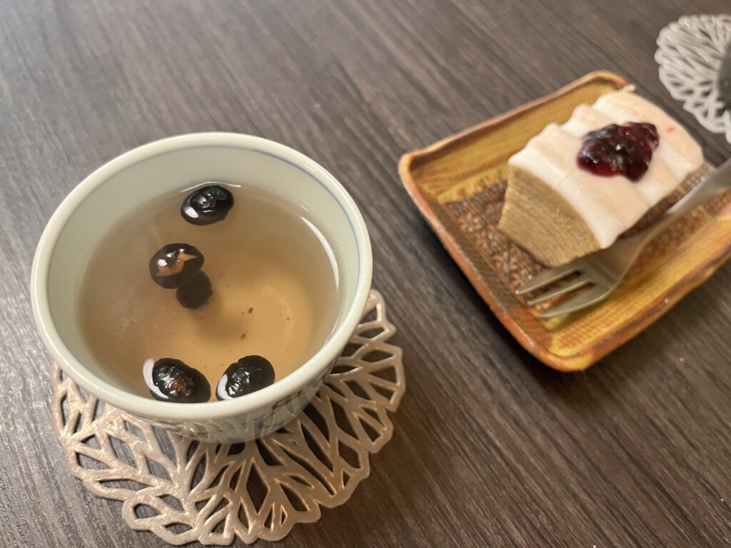 そば打ち楽土 黒豆茶 食べられる
