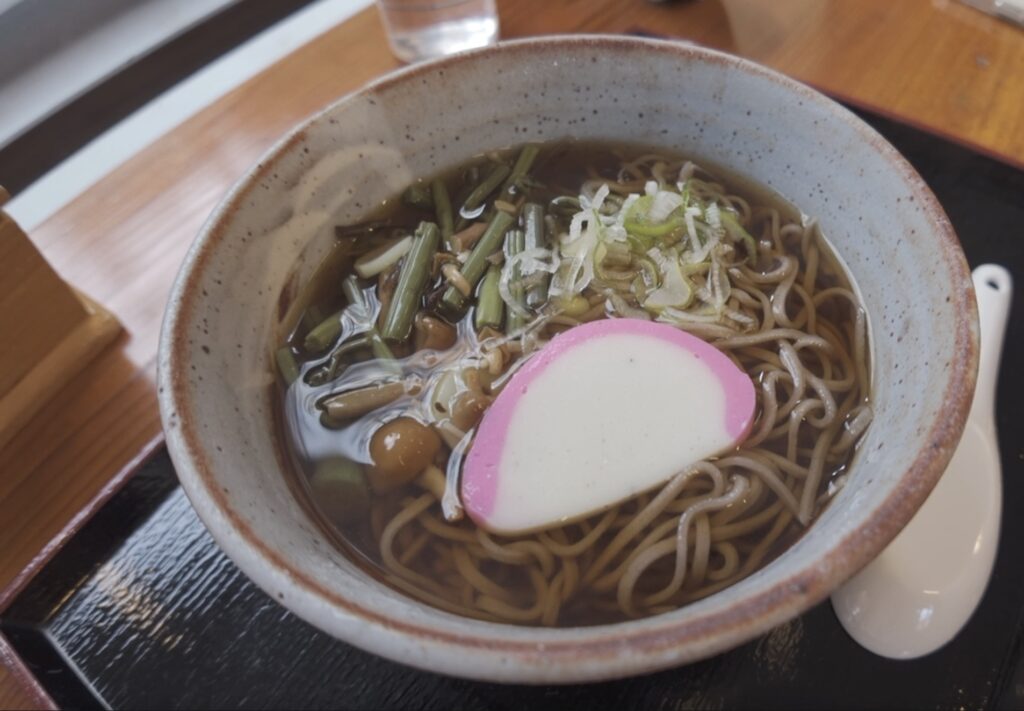 上高地食堂 山菜きのこ蕎麦 1140円