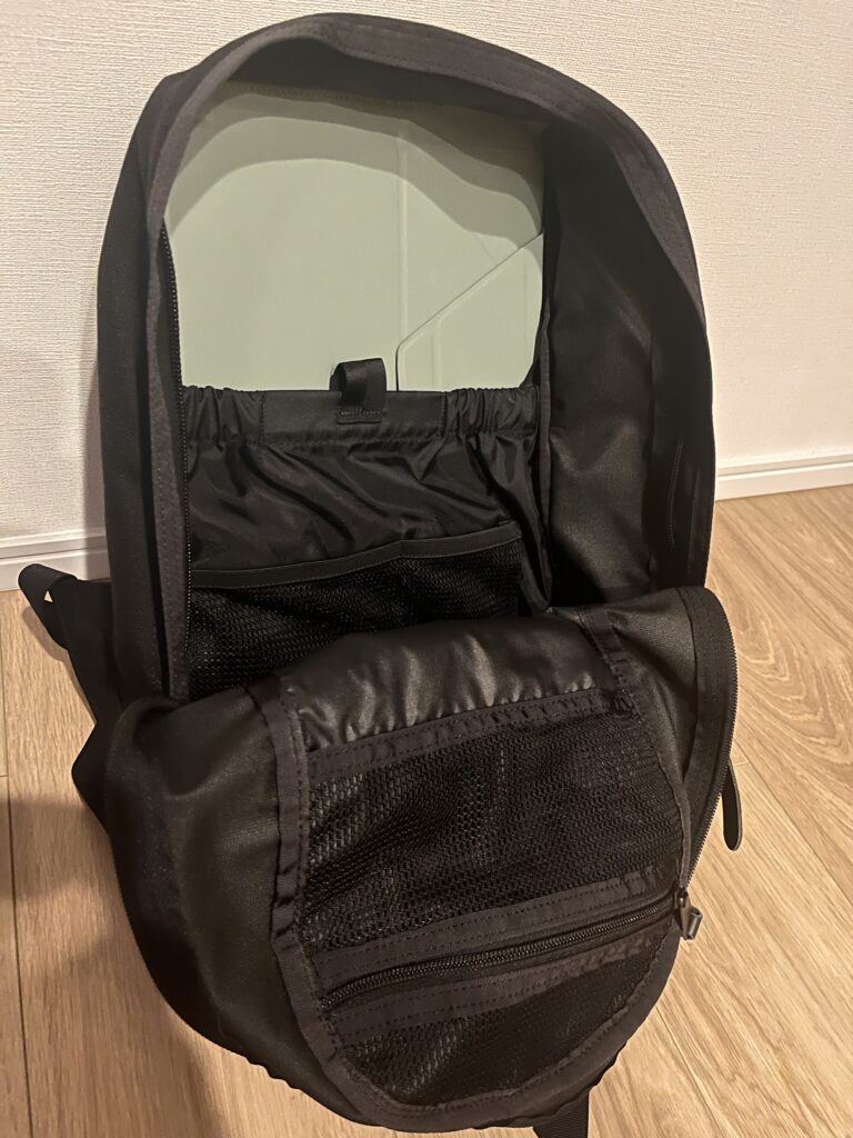 MacBook Air 13インチ MOFT ケース GREGORY 背面ポケット 収納