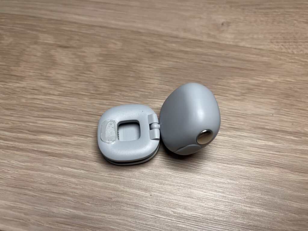 護衛さんライトのクリップを開いたところ
